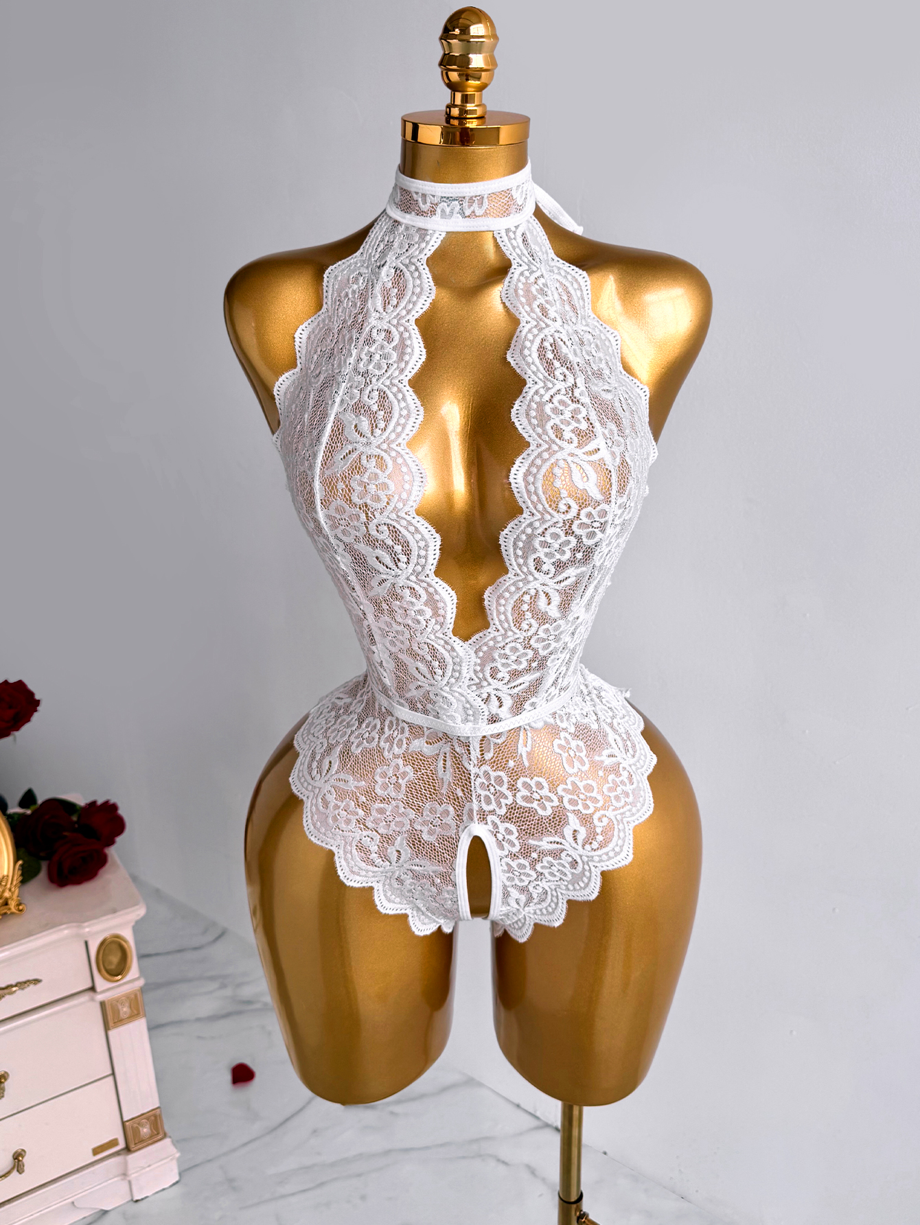 Lingerie Feminina Branca com D - Lace Teddy Lingerie avaliação e preço